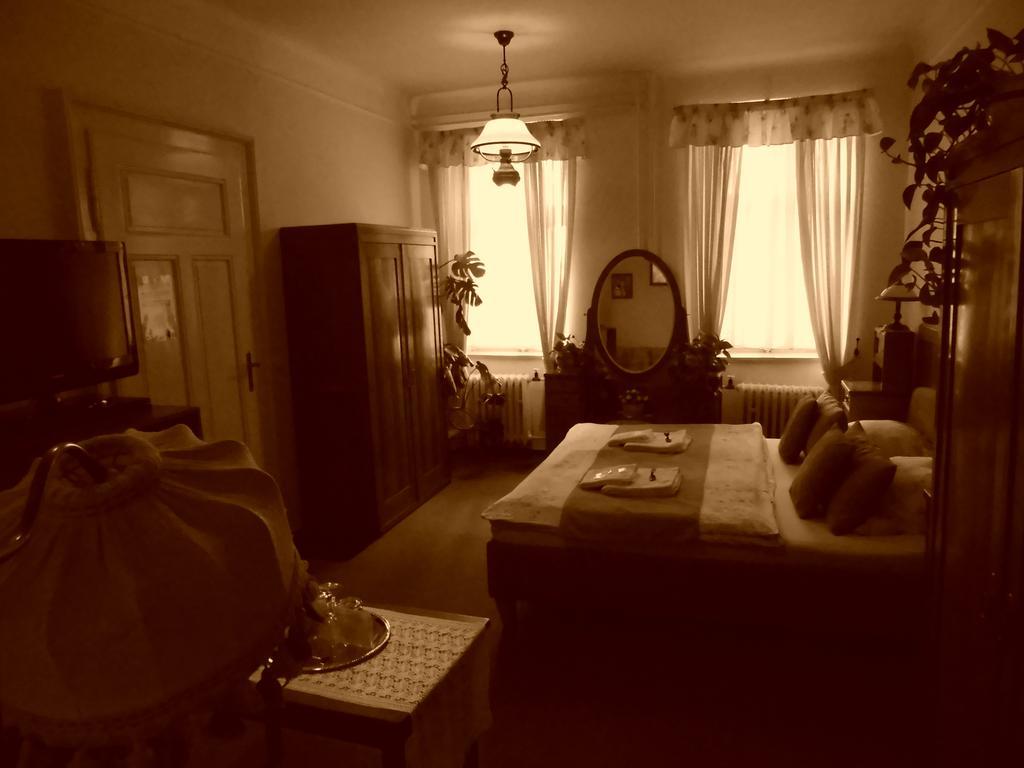 Hotel Excellent Kroměříž Zimmer foto
